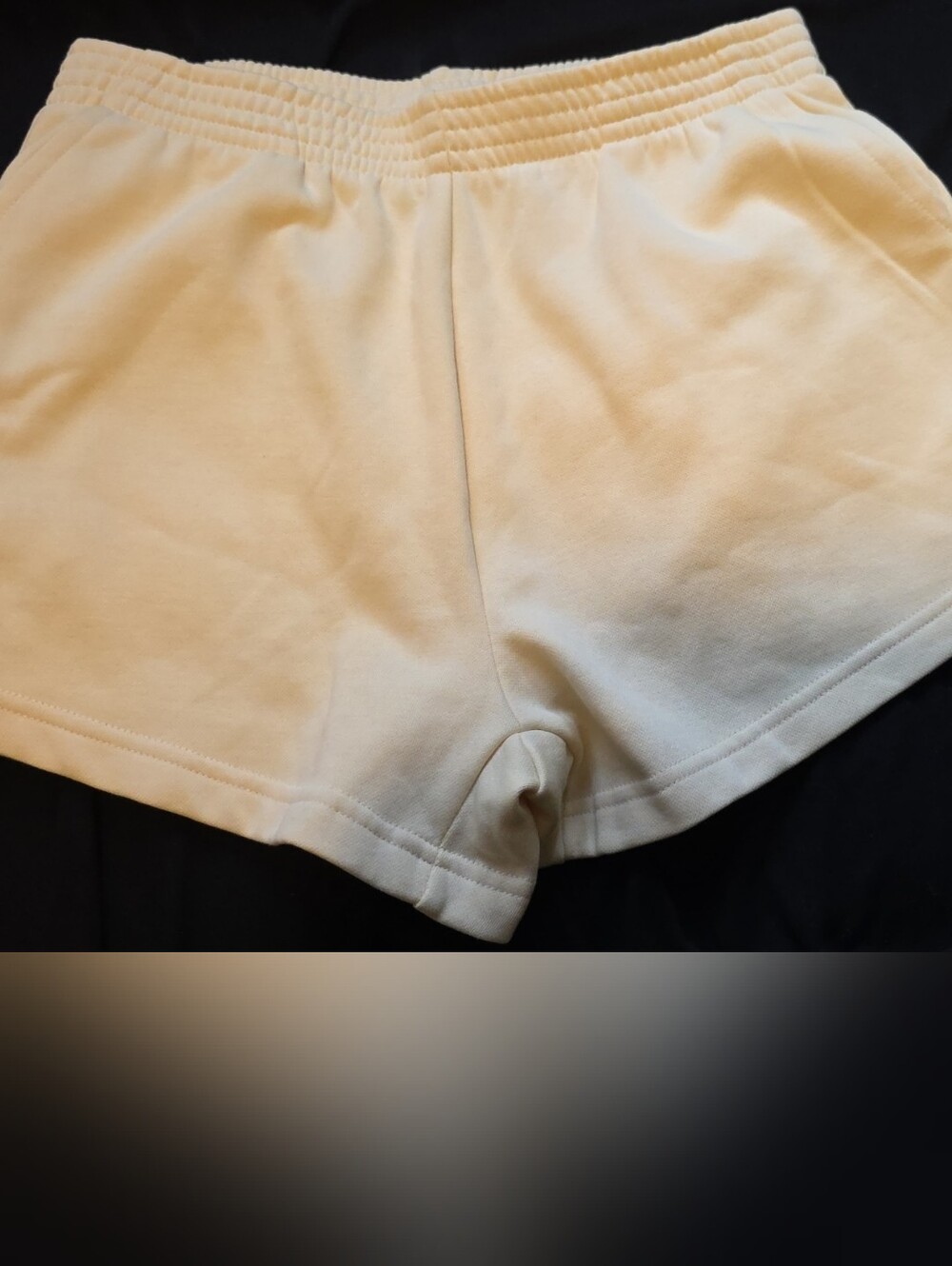 Cocoburry Women’s Cream Elastic-Waist Shorts